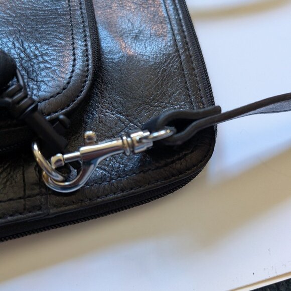 Beautiful Vintage Wilson's Black Leather Laptop Bag in great condition - Picture 9 of 16